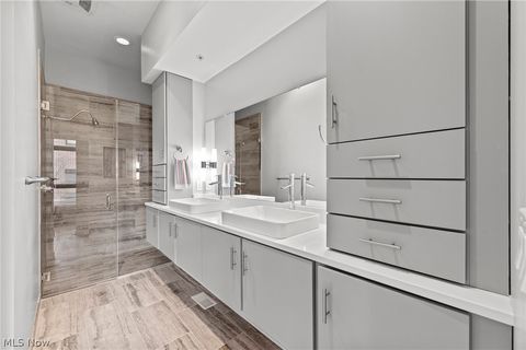 Tiny photo for 3114 Vine Court, Cleveland, OH 44113 (MLS # 5199552)