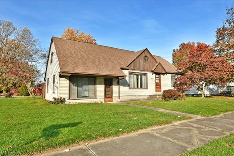 Tiny photo for 1346 Riverview Street NW, Warren, OH 44485 (MLS # 5256268)