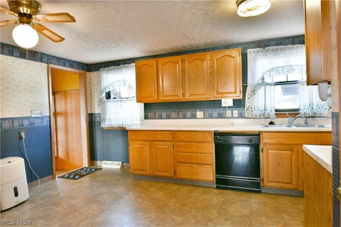 Tiny photo for 1346 Riverview Street NW, Warren, OH 44485 (MLS # 5256268)