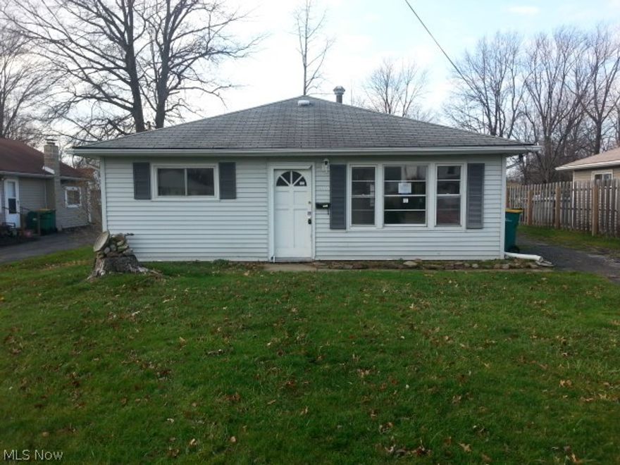 Nice ranch home near Lake Erie and Morton Park with pool, picnic area, and playground. This home has three bedrooms, an eat in kitchen, and spacious living room with a lot of natural light. Nice yard with a 1 car garage. Set up a showing today!
