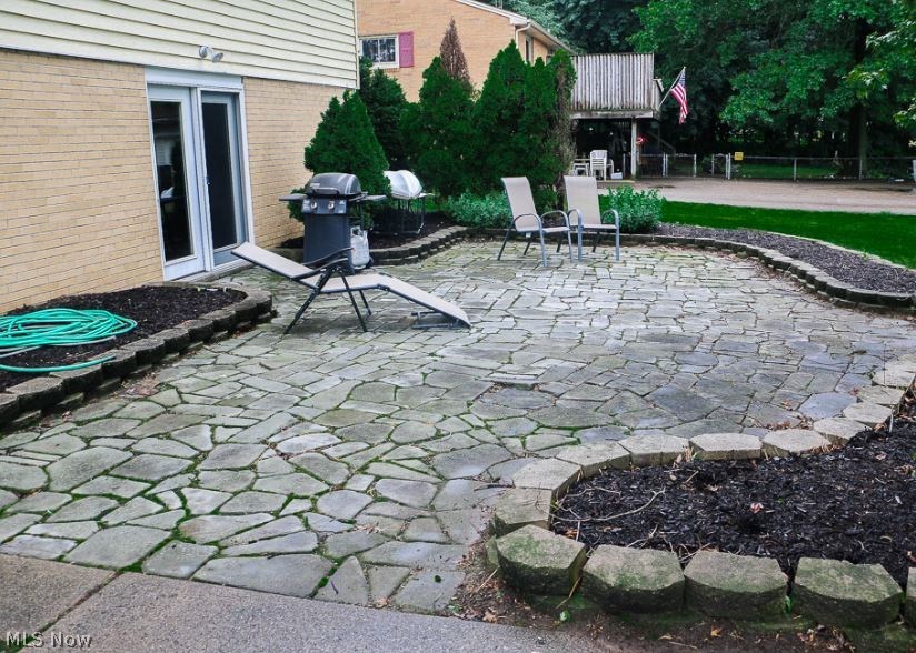 Pineline 01 - Residential