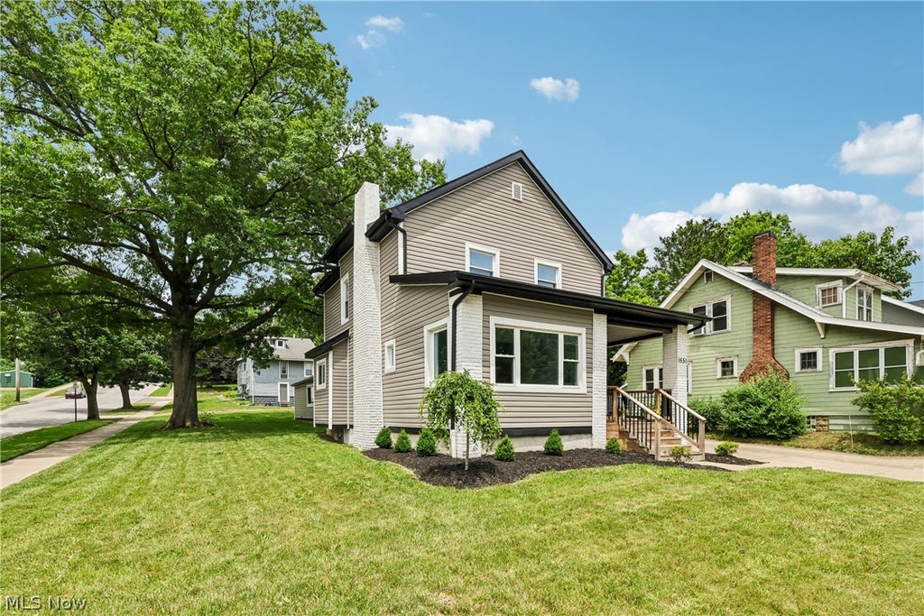 Photo of 1551 Preston Avenue, Akron, OH 44305 (MLS # 5217181)