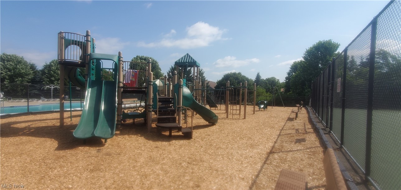 Royal Clusters At Kingsbury Trace Ph 1 - Residential