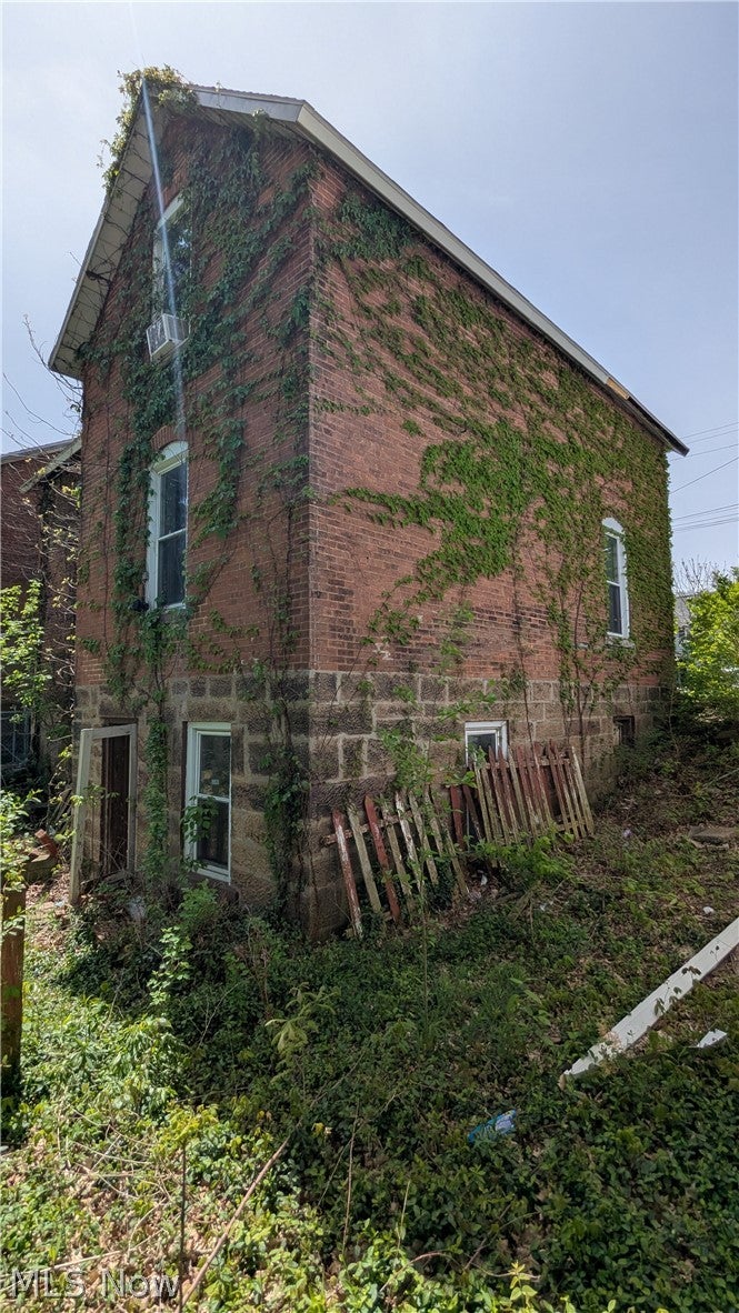 273 S Adams Street