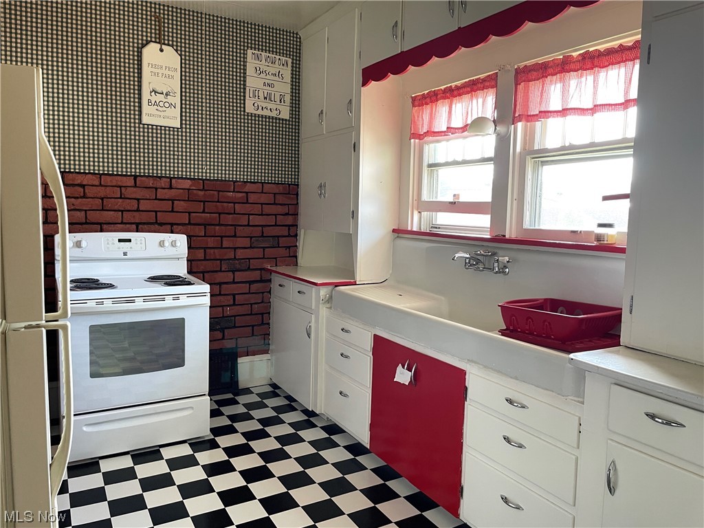 Village/Minerva - Residential