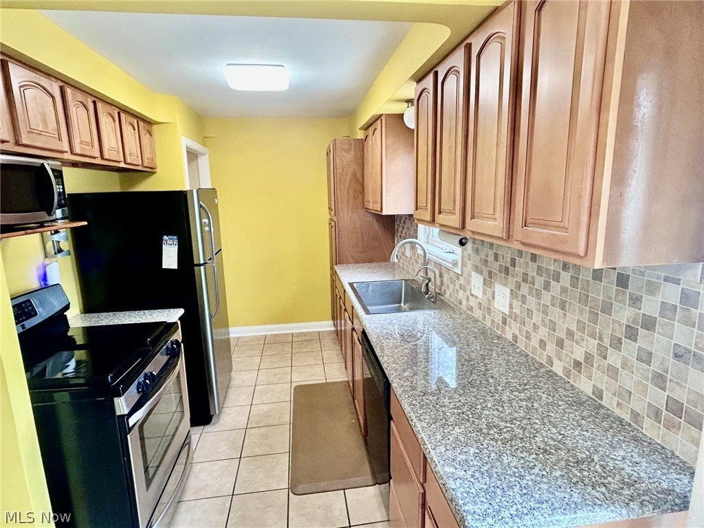 390 E 307th Street
