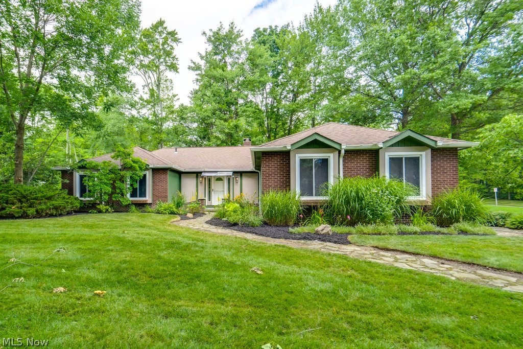 32771 N Burr Oak Drive