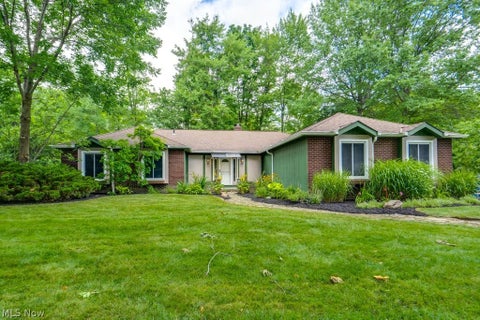 Homes For Sale - 32771 N Burr Oak Drive<br/> Solon, OH 44139