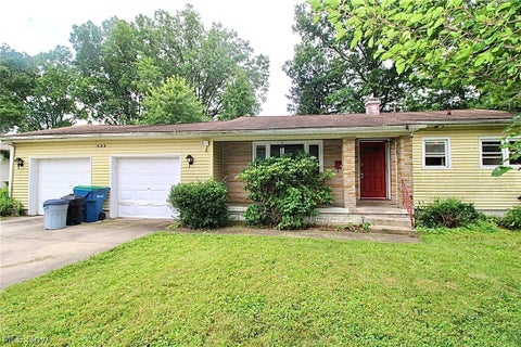 Homes For Sale - 333 Yvonne Drive<br/> Trumbull County, Youngstown, OH 44505