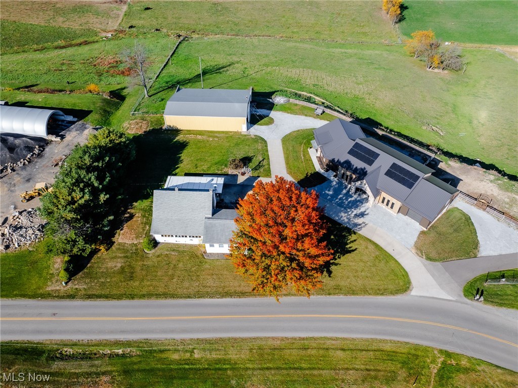 9843 Golf Course Road, Sugarcreek, Ohio image 4