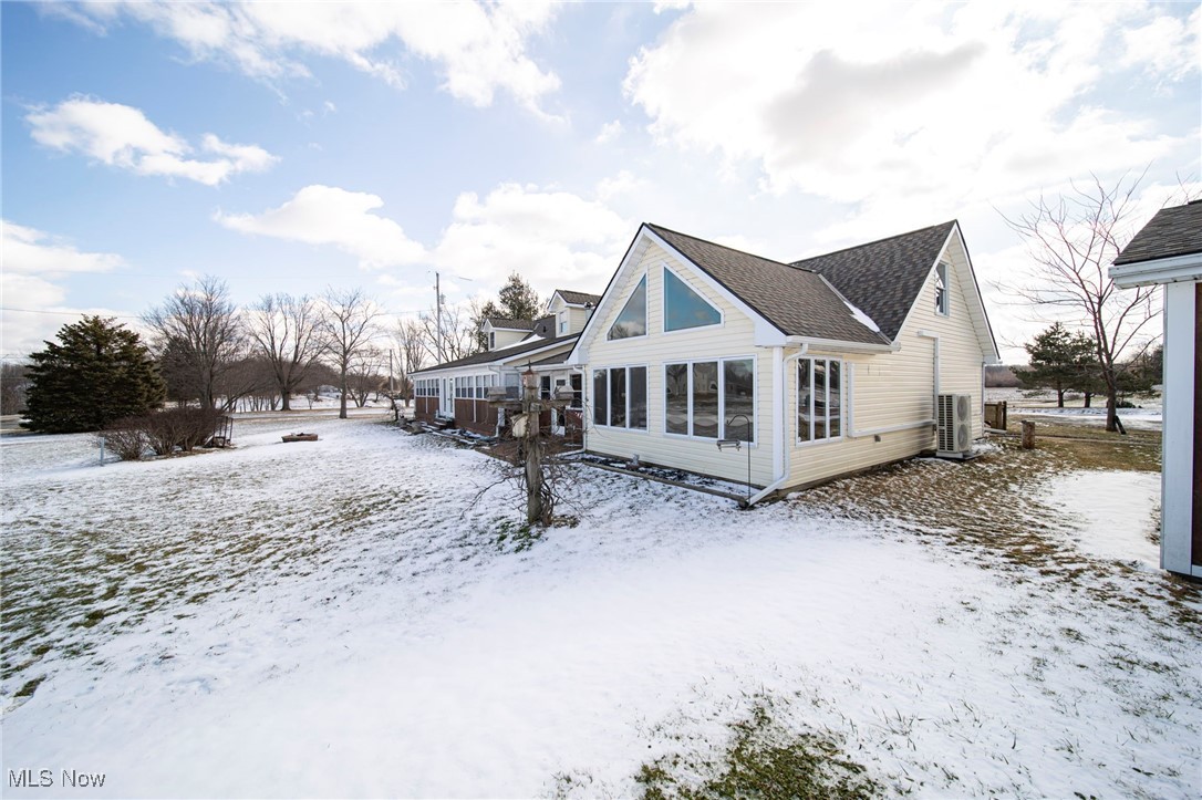 2457 Sheffield Road, Jefferson, Ohio image 4