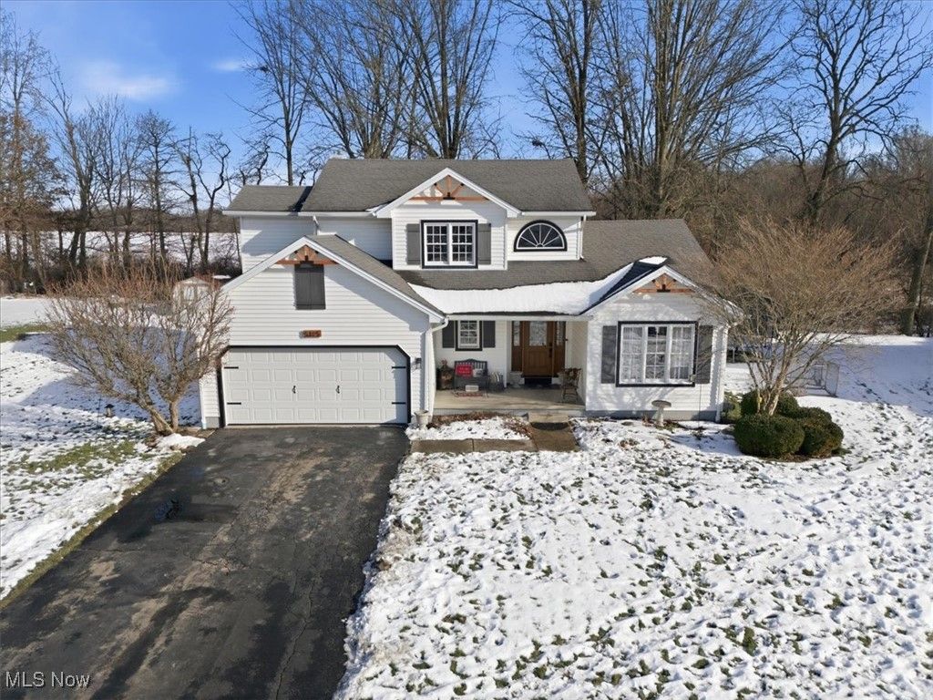 Photo of 5315 Sycamore Hill Drive, New Middletown, OH 44442 (MLS # 5177801)