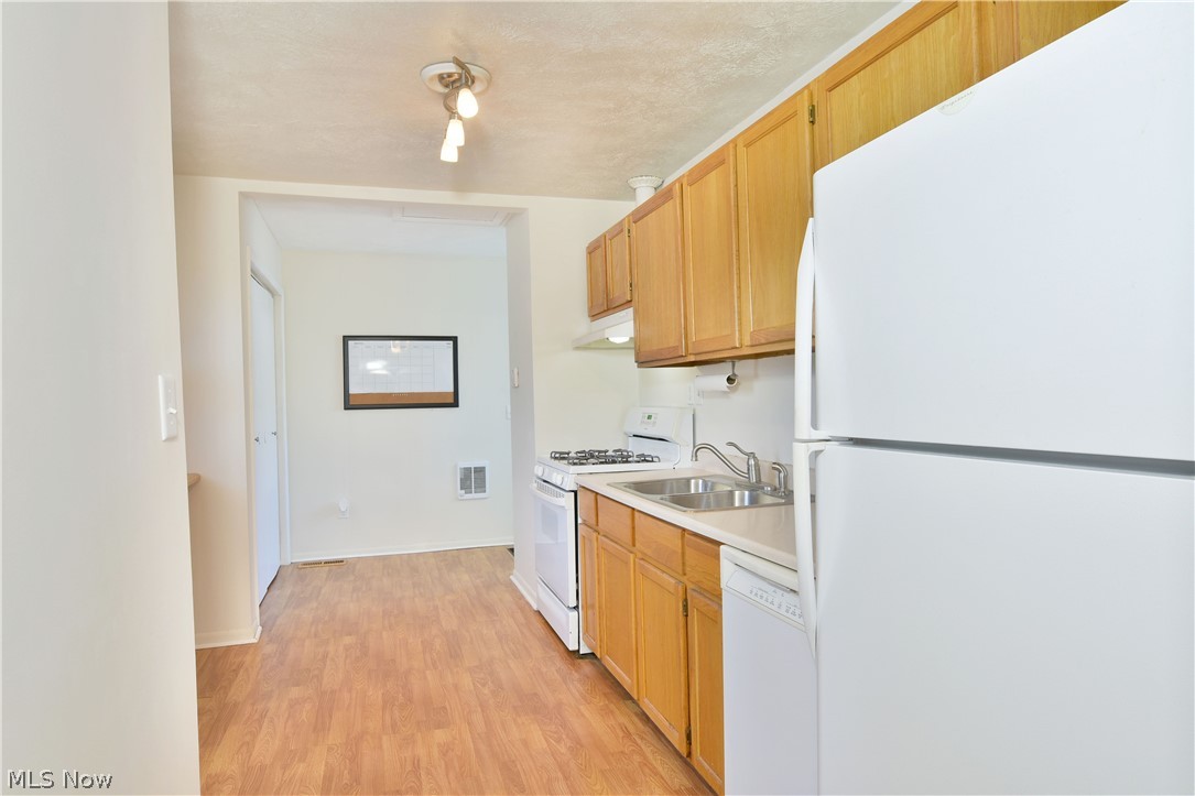 Township/Brookfield Sec 85 Or - Residential