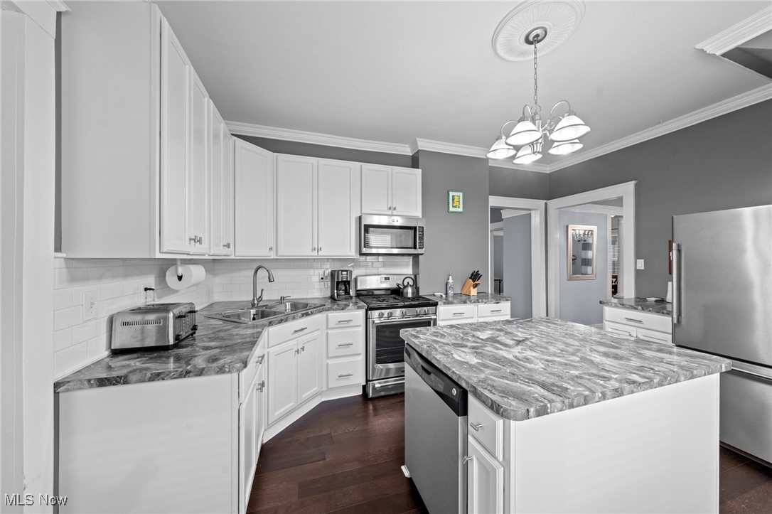 Cleveland, Ohio 44102, United States, 4 Bedrooms Bedrooms, ,3 BathroomsBathrooms,Residential,Pending,4544