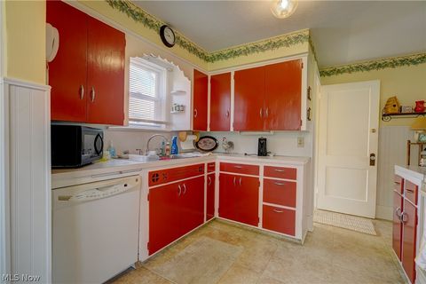 Tiny photo for 1200 Lily Street, Akron, OH 44301 (MLS # 5206831)