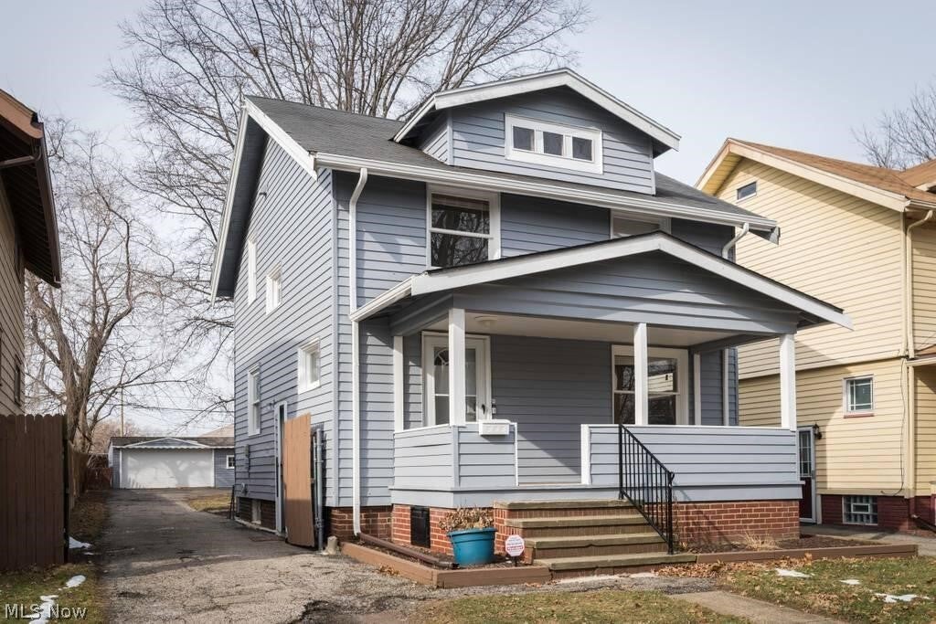 3358 W 136th Street