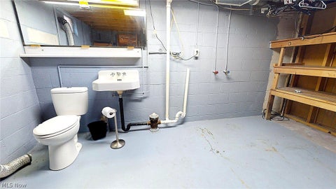 Tiny photo for 101 Matheny Avenue AVE, Belpre, OH 45714 (MLS # 5255754)