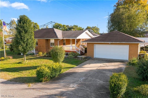 Photo of 101 Matheny Avenue AVE, Belpre, OH 45714 (MLS # 5255754)