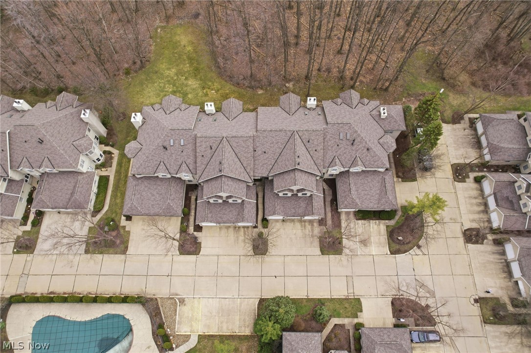 Woodhawk Club Condo - Residential