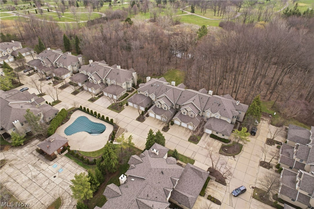 Woodhawk Club Condo - Residential