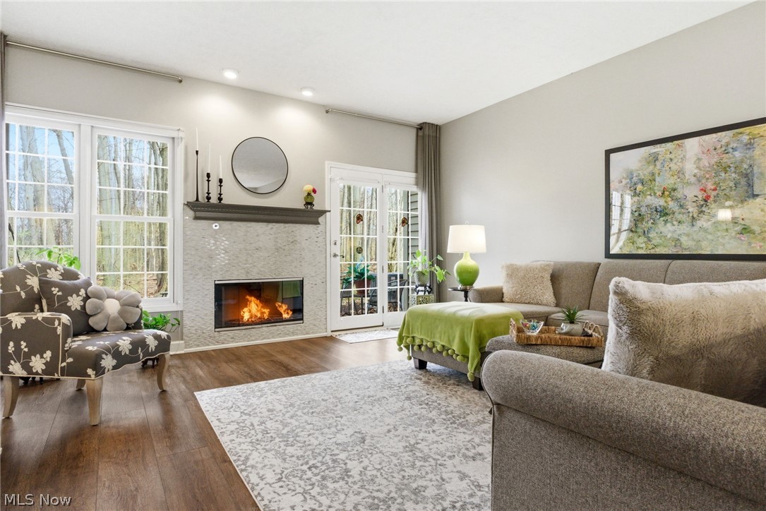 Woodhawk Club Condo - Residential