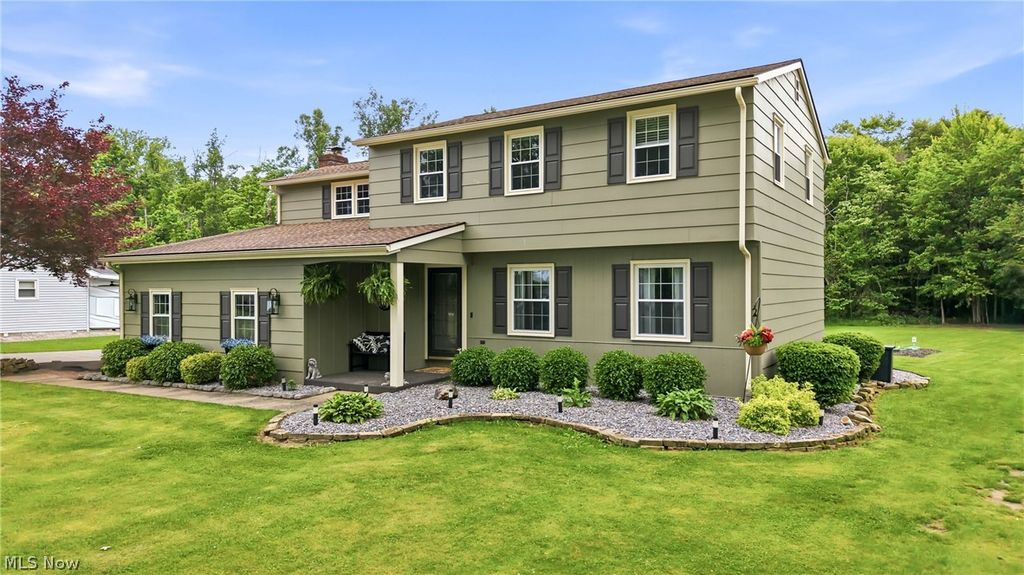 Photo of 10230 New Buffalo Road, Canfield, OH 44406 (MLS # 5206510)