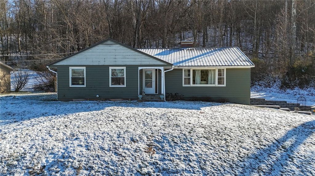 Photo of 118 Rathbone Road, Marietta, OH 45750 (MLS # 5178483)