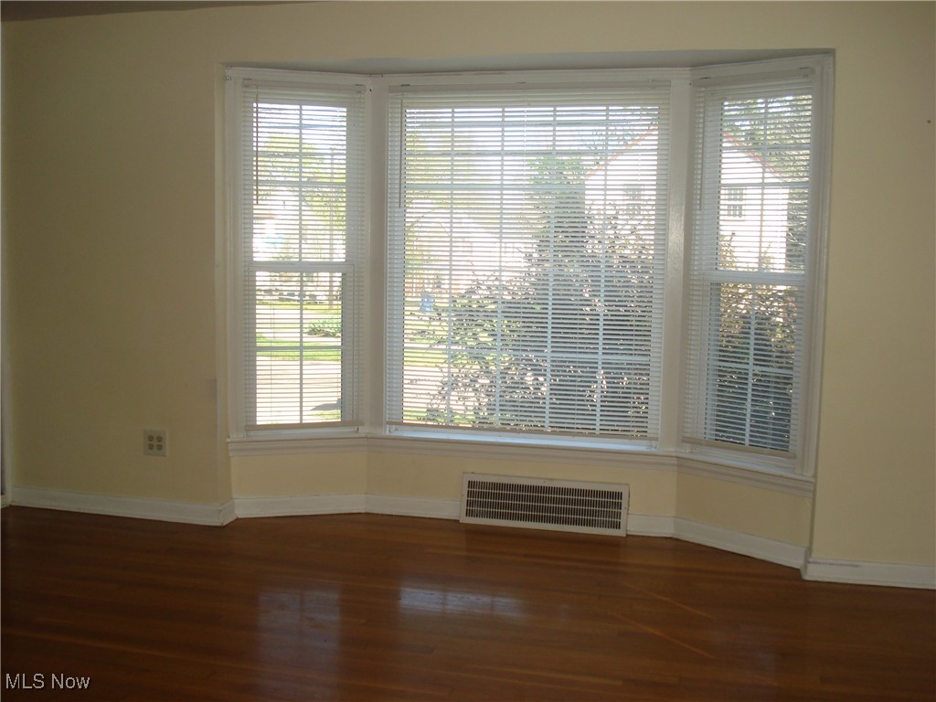 3702 Woodridge Road, Cleveland Heights, Ohio image 2