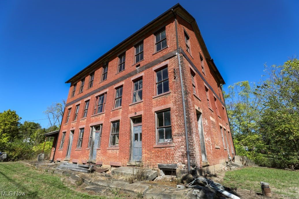 9401 Tallmadge Road