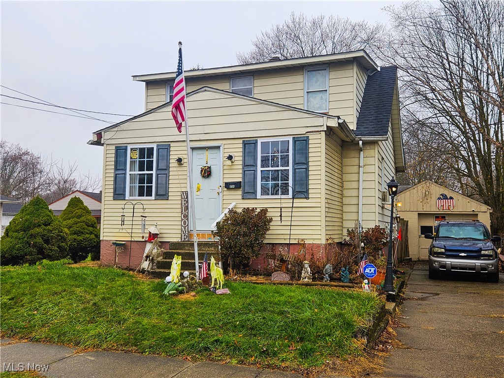 844 Ardella Avenue, Akron, Ohio image 1