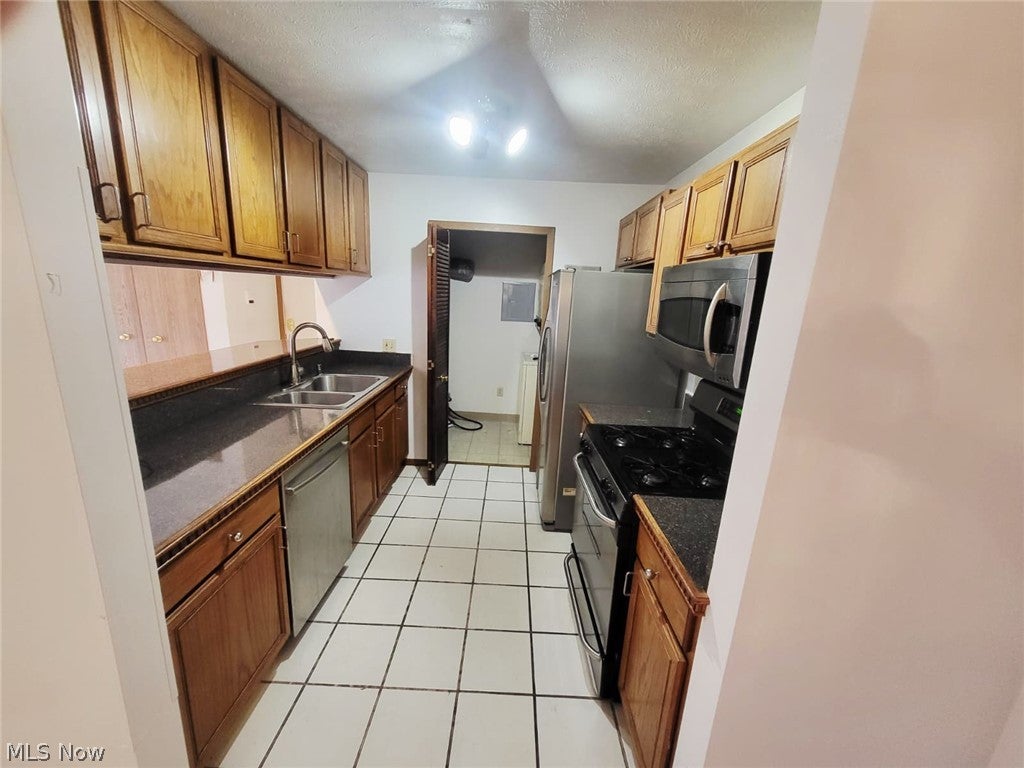 8671 Scenicview Drive 205