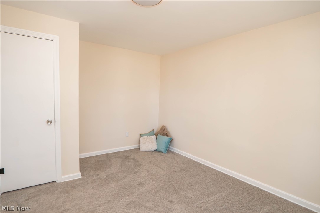 Prop River View - Residential