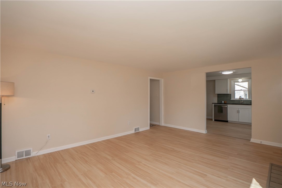 Prop River View - Residential