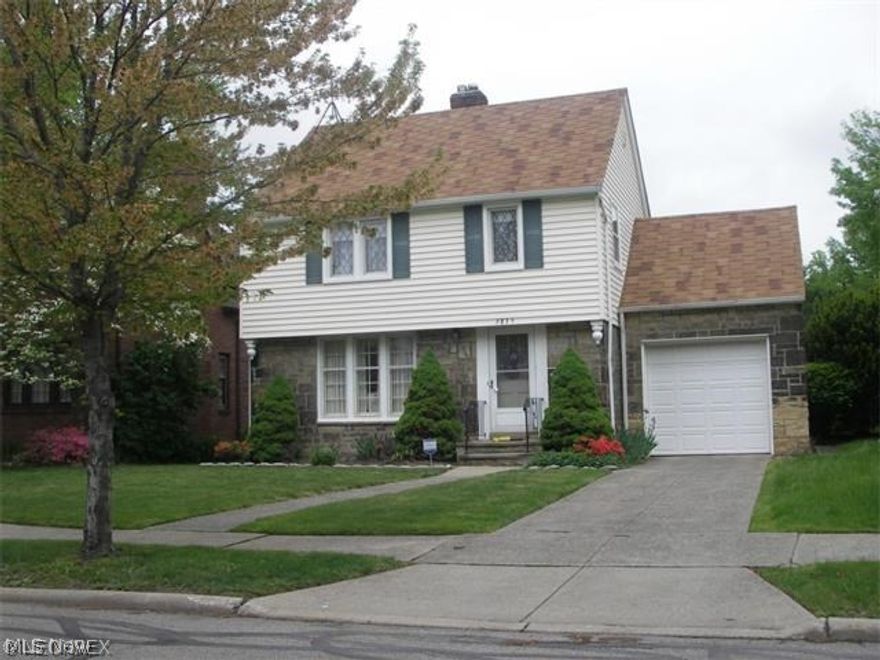 Beautiful 3 bedroom 1/2 bath colonial with partially finished basement. Spacious backyard. Hardwood floors throughout the 2nd floor. Kitchen appliances included. Small pets okay with additional fee.