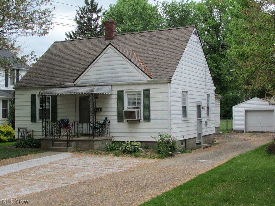 It's not common to find a duplex this well taken care of. Family owned for decades. Updates include newer: windows, kitchens, bathrooms and electric panels. 876 W. Riddle is a one bedroom, one bath with full basement with newer additional concrete parking area. 876 ? W. Riddle is the two bedroom unit in the back with two bedrooms, a full bath and first floor laundry. Updated kitchen connects to back living room which leads to back deck and fenced in yard area. Full dry basement offers a lot of storage space. This property is truly move-in ready if you are looking to occupy. Turn-key rental if you are looking for an investment. Schedule your showing while its available!