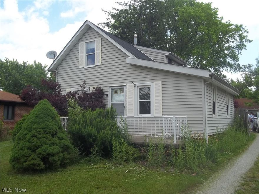 Great Price for this Southwest area of Parma, Home needs TLC, Nice Lot Stone Drive, No FHA-Va Please, Has been used as a Rental for many Years