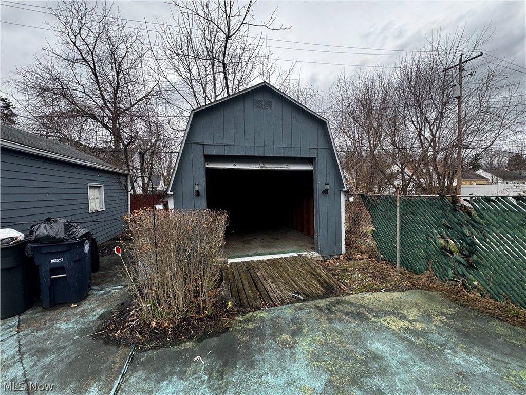 Photo of 870 Frederick Boulevard, Akron, OH 44320 (MLS # 5202240)