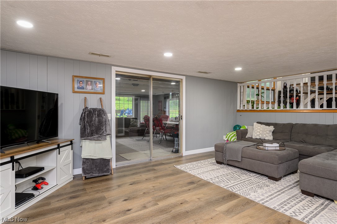 Laurel Ridge - Residential