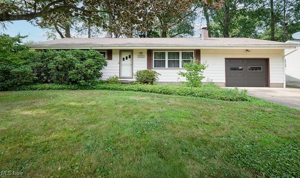 Inviting 3-Bedroom Home with Hardwood Floors, Ceramic Tile & Outdoor Potential
Welcome to this well-maintained single-family home featuring 3 bedrooms and a large, full bath. Beautiful hardwood floors run throughout the main living areas, while the kitchen and bathroom are finished with easy-to-clean ceramic tile. You'll enjoy a comfortable living room, a dedicated dining space, and a nicely sized kitchen. Sliding glass doors off the dining area open to a deck—ideal for relaxing or entertaining.
The backyard has great potential, with winding pathways, established perennials, and a storage shed. It just needs a little TLC to bring it back to life.
The basement currently needs repair due to dampness, but the sellers are escrowing funds for the work, which can be completed prior to closing—offering you both value and peace of mind.
Whether you're a first-time buyer, downsizer, or someone ready to add a personal touch, this home is full of opportunity. Don’t miss your chance to make it yours—schedule a tour today!
Owners are also offering a home warranty. Agent is related to owners.