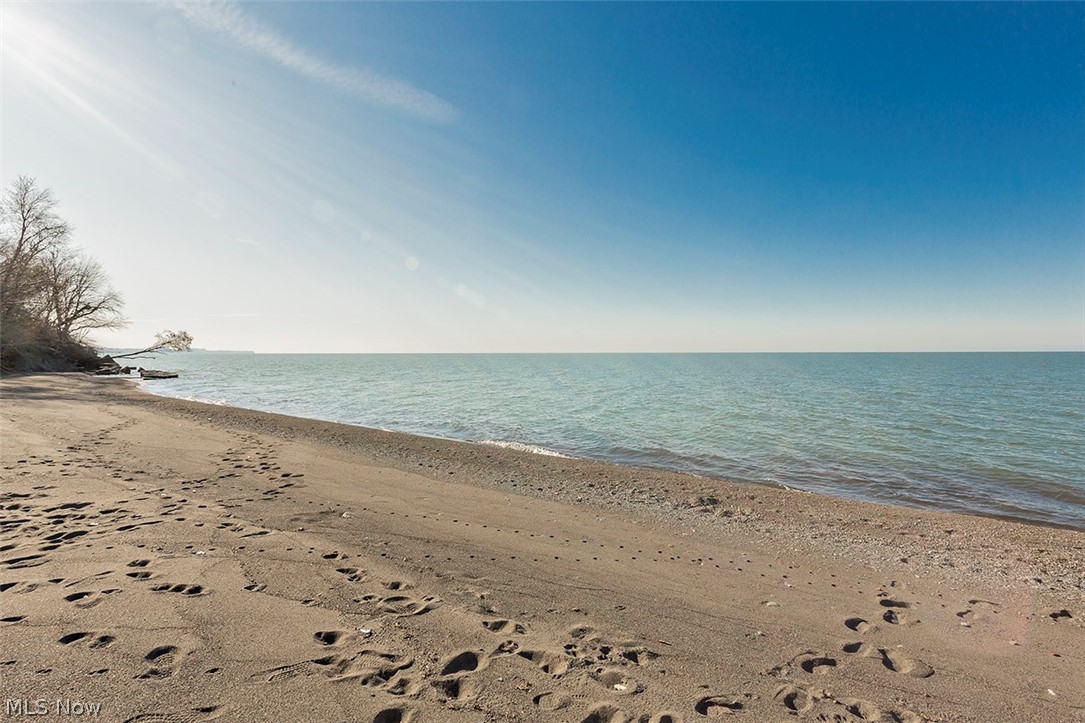 Lakeshore Blvd Estates 01 - Residential