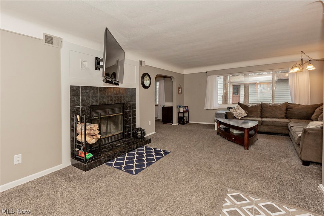 Lakeshore Blvd Estates 01 - Residential