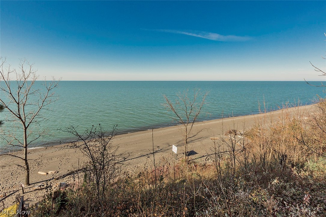 Lakeshore Blvd Estates 01 - Residential