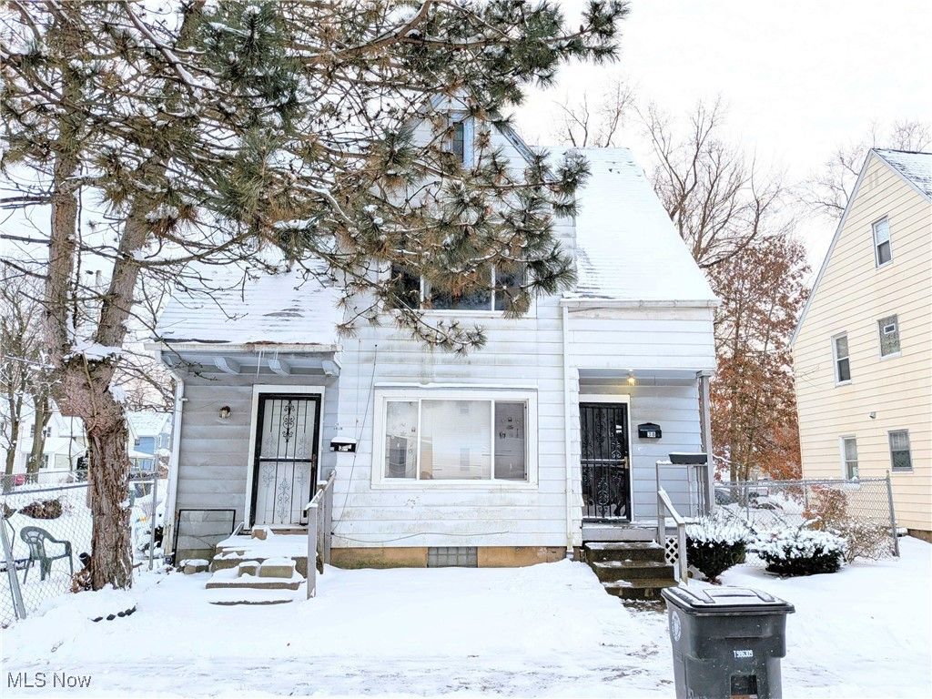 Photo of 38 Uhler Avenue, Akron, OH 44310 (MLS # 5177401)