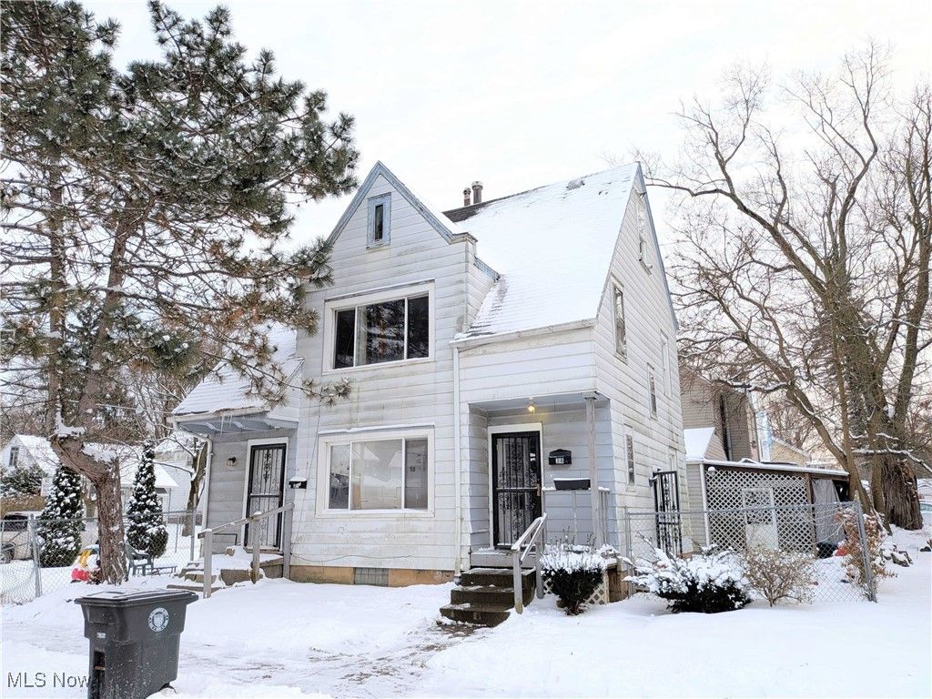 Photo of 38 Uhler Avenue, Akron, OH 44310 (MLS # 5177401)