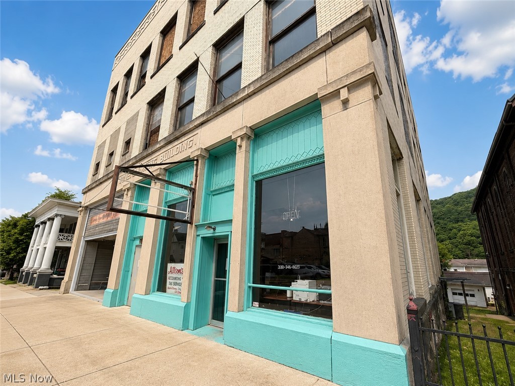 521-525 Main Street