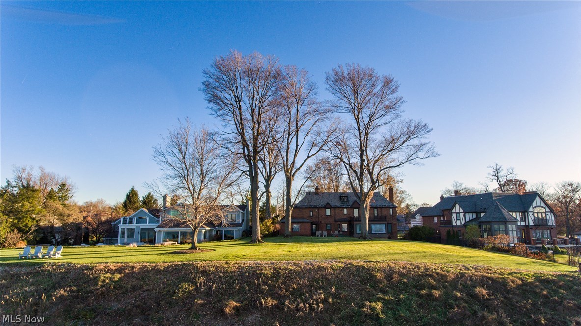 Realty Underwriting Cos Beach - Residential