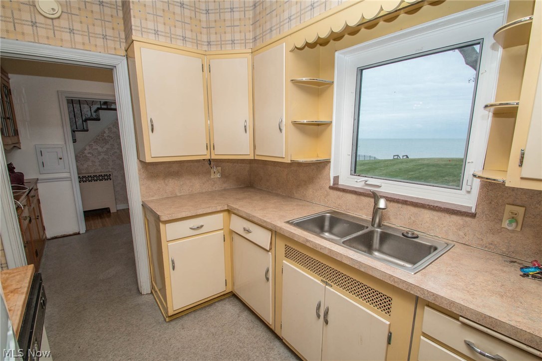 Realty Underwriting Cos Beach - Residential