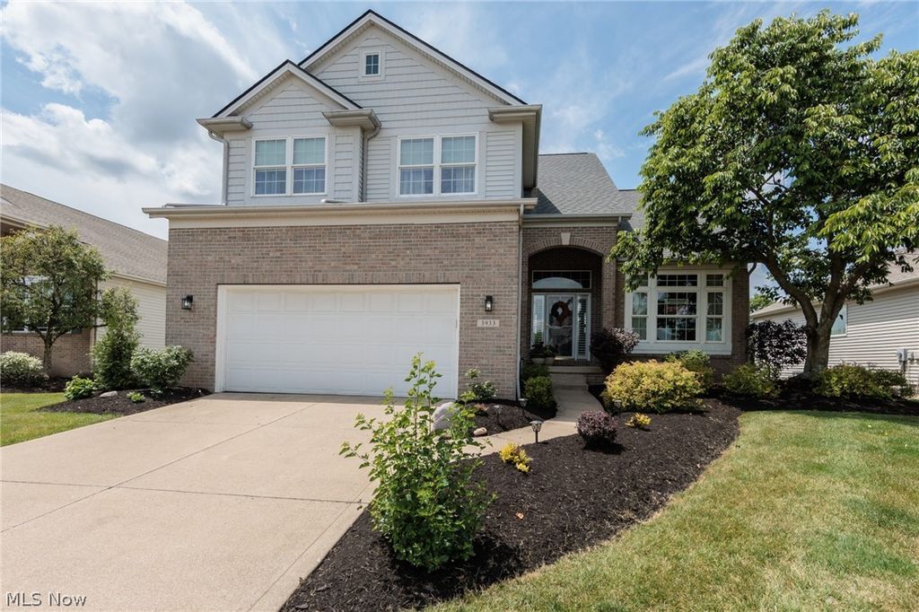 Photo of 3933 Hedgewood Drive, Medina, OH 44256 (MLS # 5222880)
