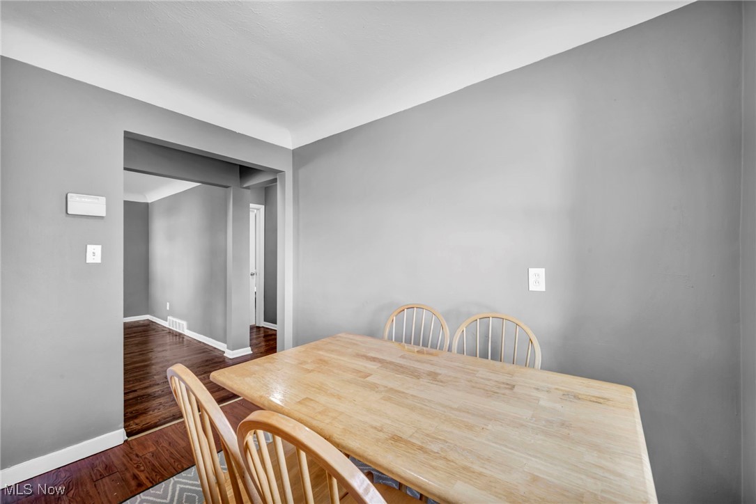 Walton Realty Cos Garfield - Residential