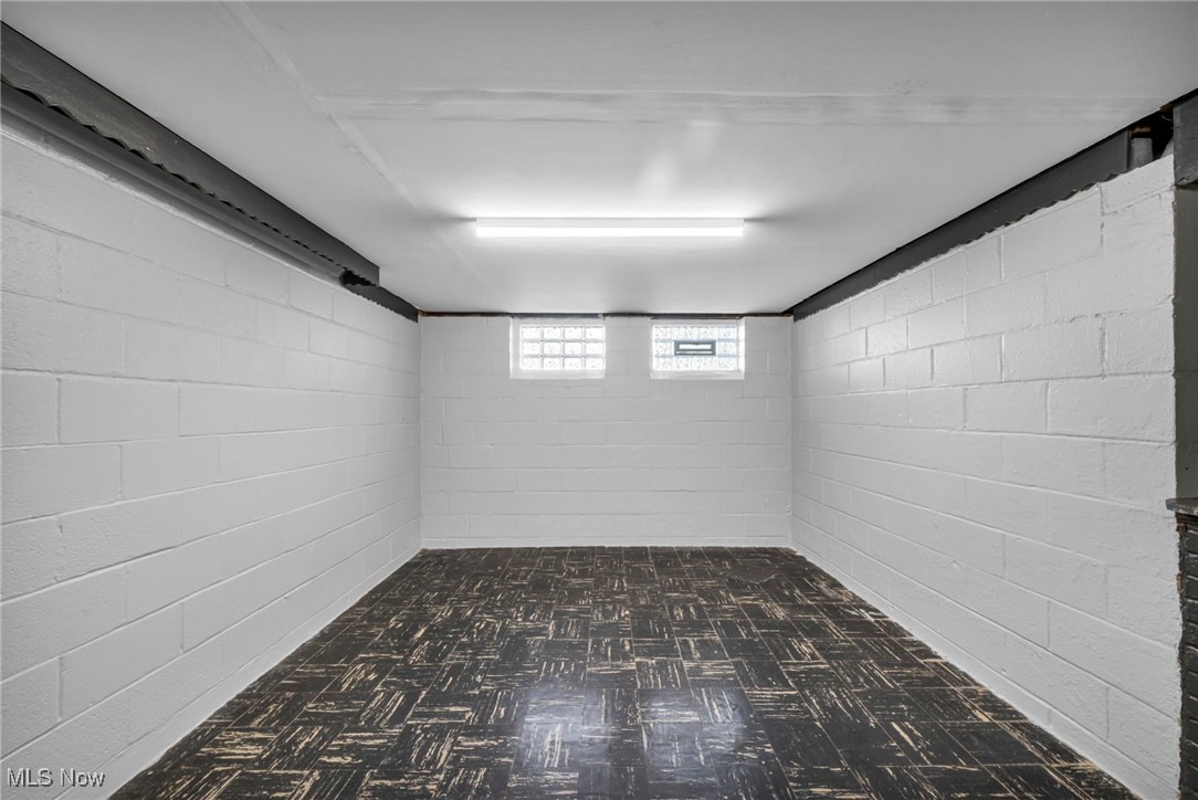 Walton Realty Cos Garfield - Residential